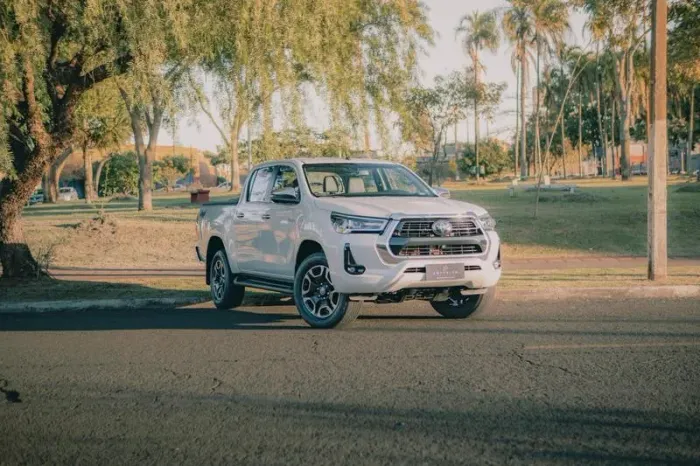 Toyota Hilux CD SRX 4X4 2.8 TDI 16V Diesel Aut. 2022