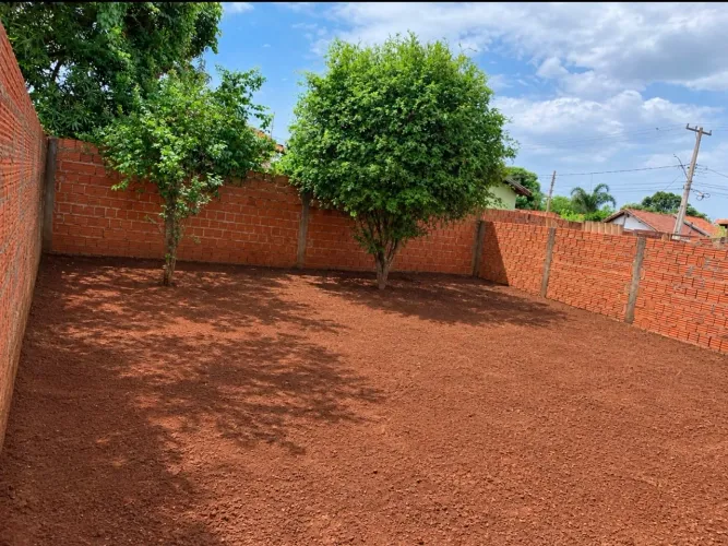VENDE-SE OU TROCA POR OUTRA ? CASA LOCALIZA NO CANAÃ 4 DOURADOS M/S