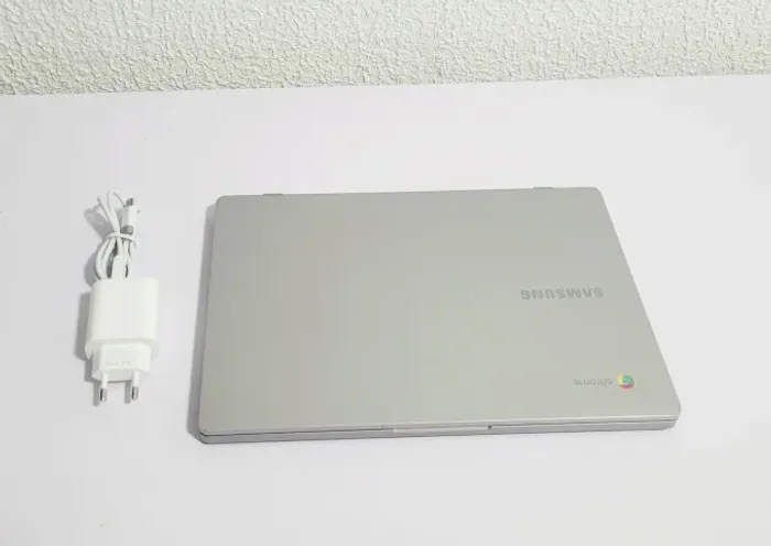Notebook Samsung Chromebook 4 - Compacto, Rápido e Econômico (12h de Bateria)