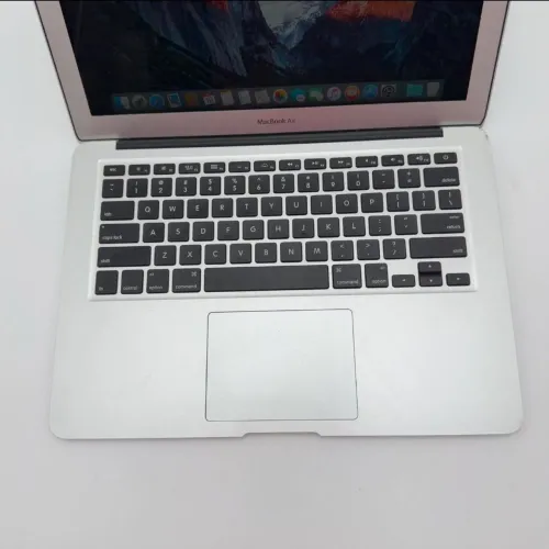 MacBook Air 13" ? A1466 | 2016