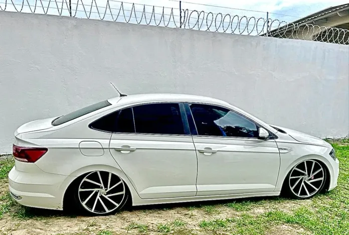 Rodas 18 e suspensão a ar