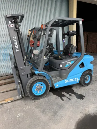 ALUGUEL EMPILHADEIRA 2,5ton