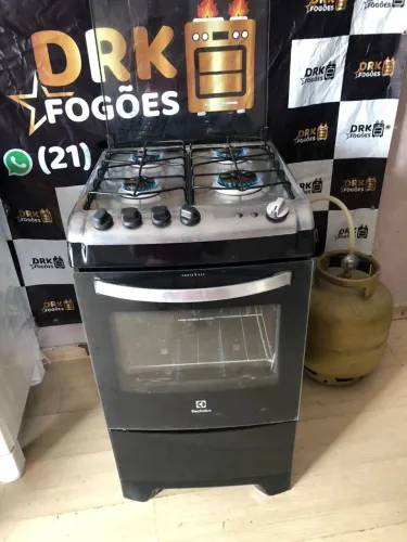 Fogão Eletrolux 4 bocas semi novo