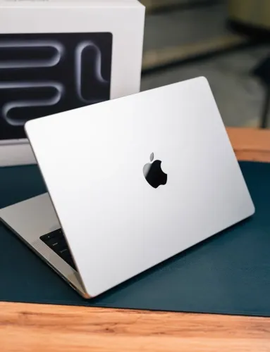 MACBOOK PRO 14-INCH 