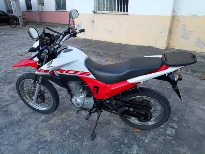 Honda Broz 160 2019 branco e vermelho