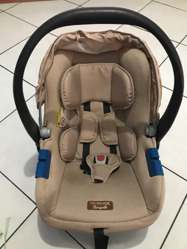 Bebê conforto burigotto