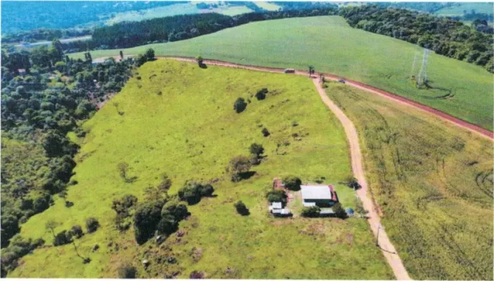 **Título principal:** Fazenda à venda em Guarapuava/PR ? 83 hectares ? 10 km da cidade **