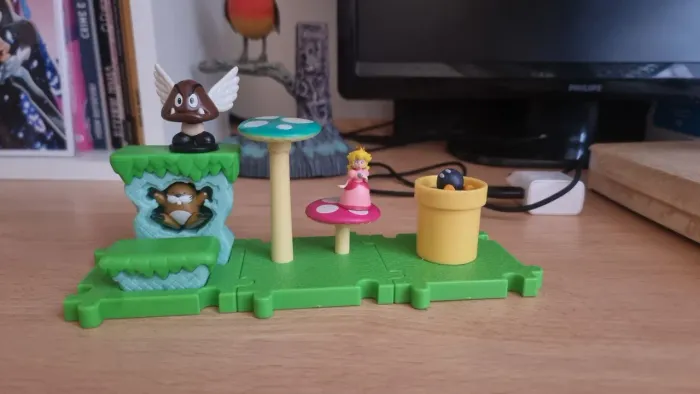 MICRO LAND SUPER MARIO ACORN PLAINS + MINIATURAS