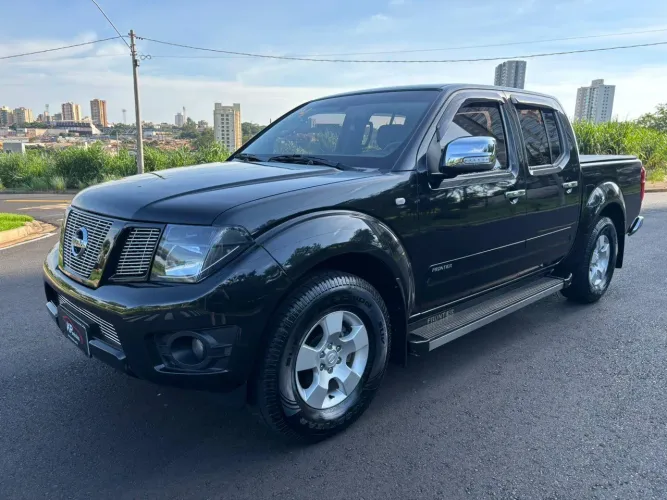Nissan Frontier S CD 4X2 2.5 TB Diesel 2014