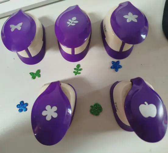 Furador de Papel e EVA