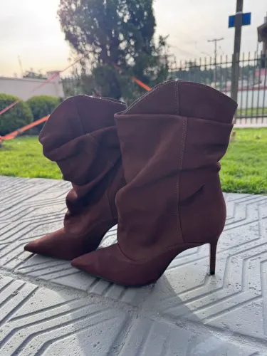 Bota Schutz Cano Alto Marrom Original - Nova sem Uso (Tamanho 36)
