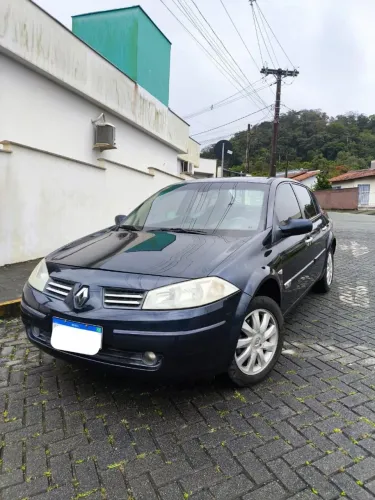 Renault Megane Sedan Dynamique Hi-flex 1.6 16V 2011