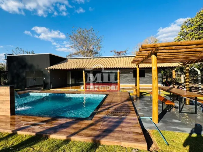 Chácara 1.300 m² em Bonfinópolis - GO