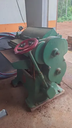 Maquinas para marcenaria, Desemgrosso invicta com 60cm e Plaina invicta de 45cm