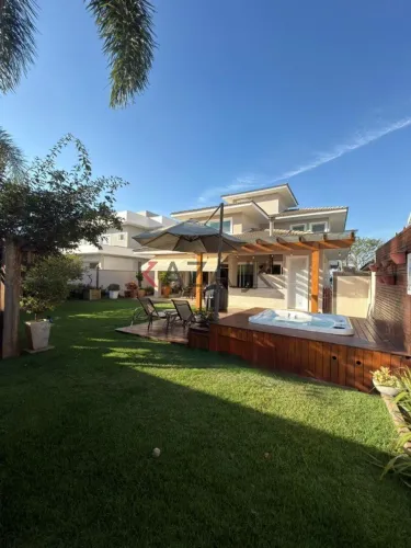 Comprar/vendo: Casa sobrado à venda no condomínio de alto padrão Reserva da Serra em Jundi