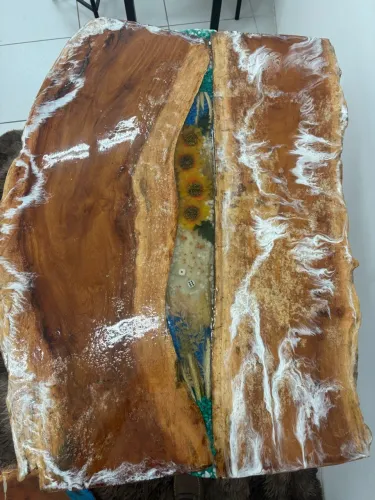 Mesa de jaqueira