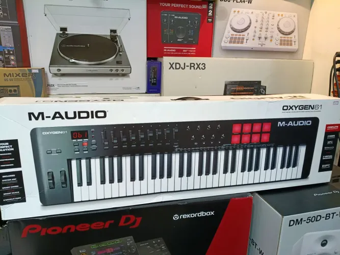 Controlador M AUDIO OXYGEN61