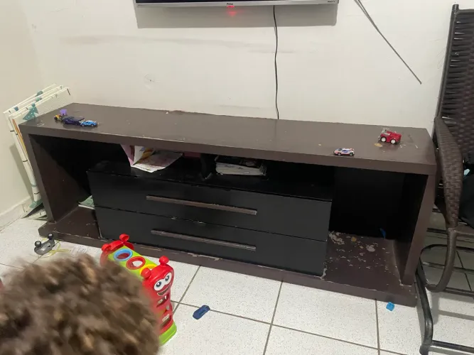 Rack para TV em MDF com 2 Gavetas - Estrutura Resistente