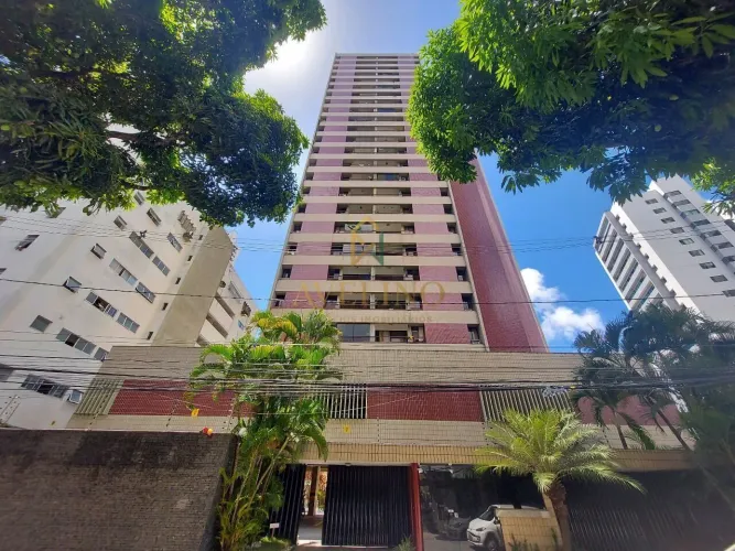 Apartamento Padrão com 2 dormitórios e varanda no bairro da Madalena