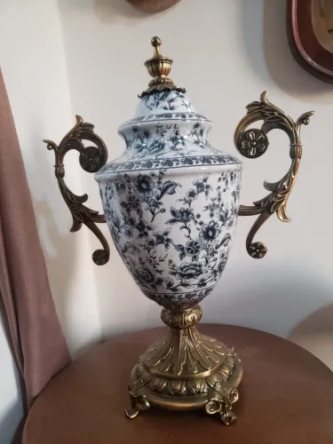 Vaso Ânfora em Porcelana 