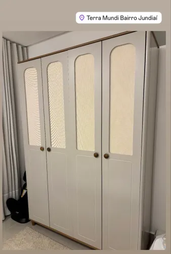 Guarda Roupa Infantil MDF com Madeira