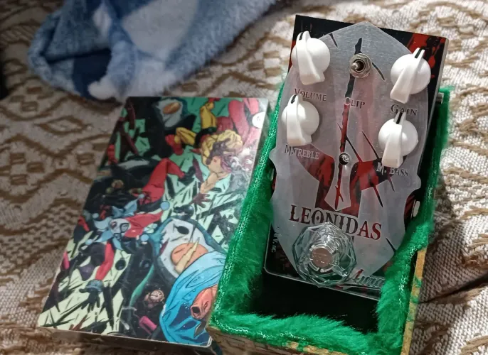 Pedal Distorção/Over Drive Leônidas (Aura Amps)