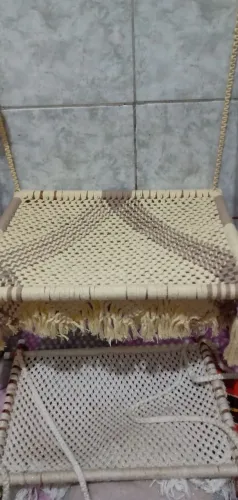 Cama suspensa pra gatos em macramé