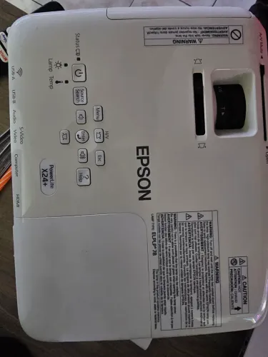 Projetor Epson Model H553A LCD