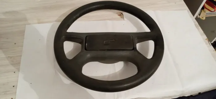 Volante uno quadrado 