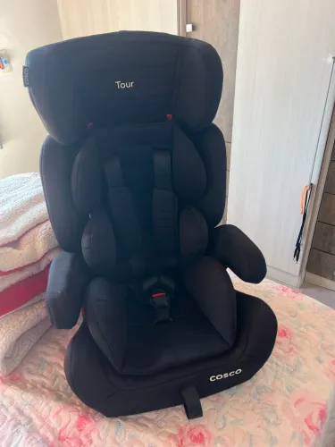 Cadeirinha para carro, marca Cosco