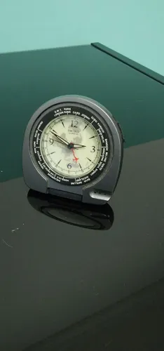 Relógio de mesa Seiko Quartz World Time Vintage