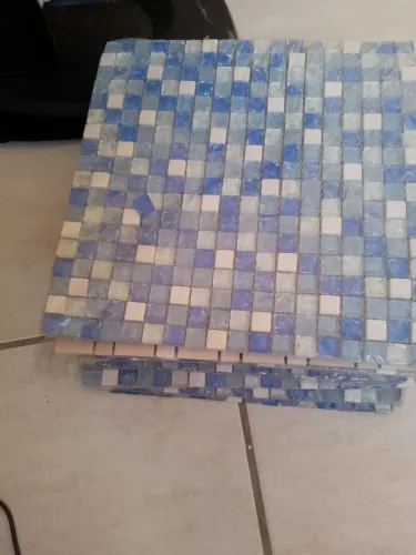 Vendo lote pastilha de vidro para banho ou piscina