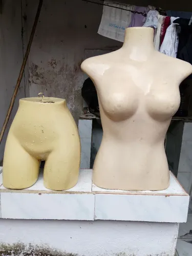 VENDO MANIQUINS