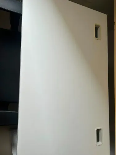 Mesa de Escritório Riccó MDP / MDF com revestimento em melamina branca