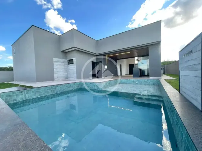 Casa Térrea 4 Suítes no Condomínio Plateau D'or Unique codigo: 349761