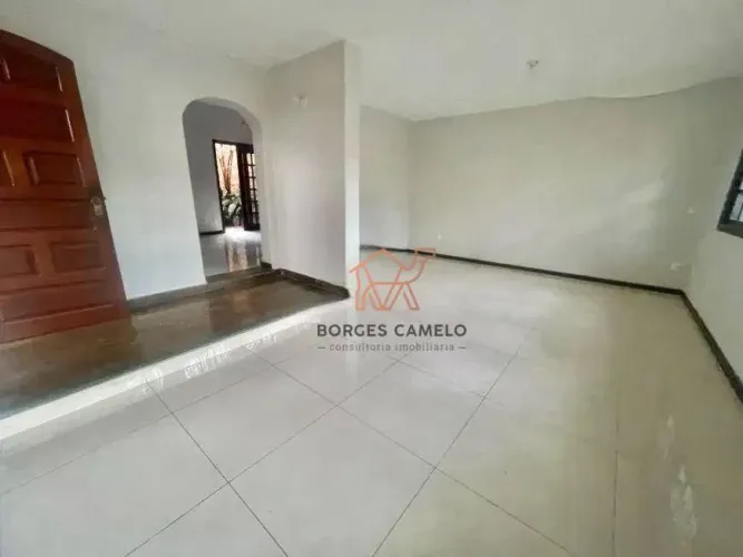 Casa com 3 casa para alugar, 196 m² por R$ 5.500/mês - Jaraguá - Belo Horizonte/MG