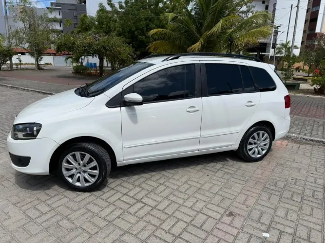 Volkswagen Spacefox 1.6/ 1.6 Trend Total Flex 8V 5P 2013