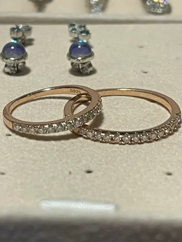 Anel Moissanite Legítima em Prata 925 Banho Rosé - Brilho de Diamante (Passa no Teste)