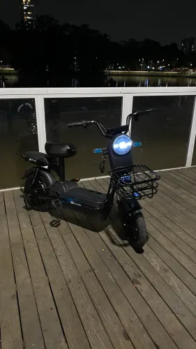Scooter elétrico Motinha elétrica bicicleta com plástico 0km nova