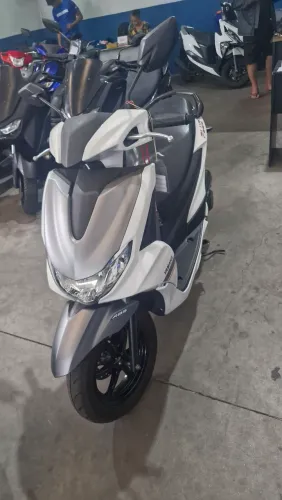 Yamaha fluo 125