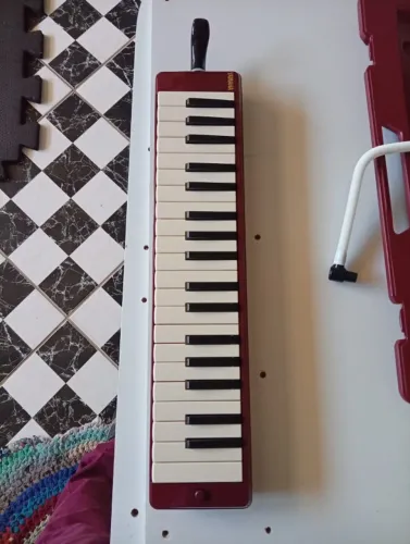 Escaleta 37 Teclas Yamaha P37d Pianica Em Dó Com Case