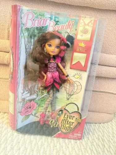 boneca ever after high lacrada Briar Beauty w1 sobrancelha degrade muito rara