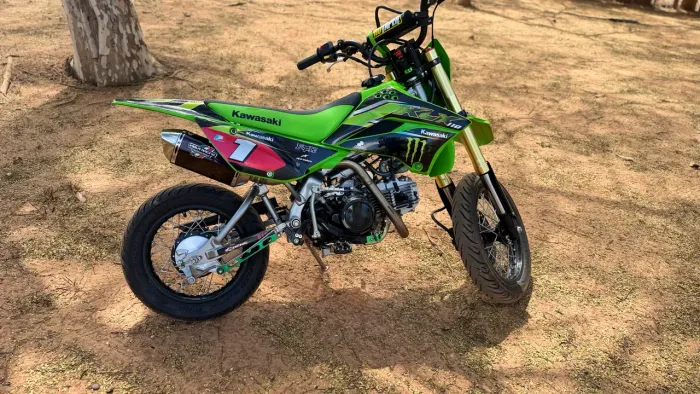 Kawasaki KLX 110 2024 Preparada | Suspensão Invertida | DNM | ProTaper