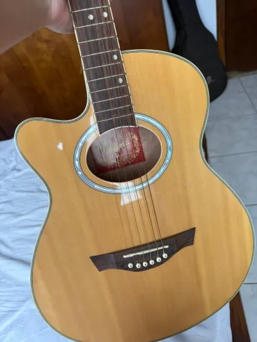 Violão para canhoto