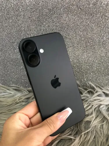 ?*IPHONE 16 128GB* ?PRETO  ?92% ?R$3.899,00