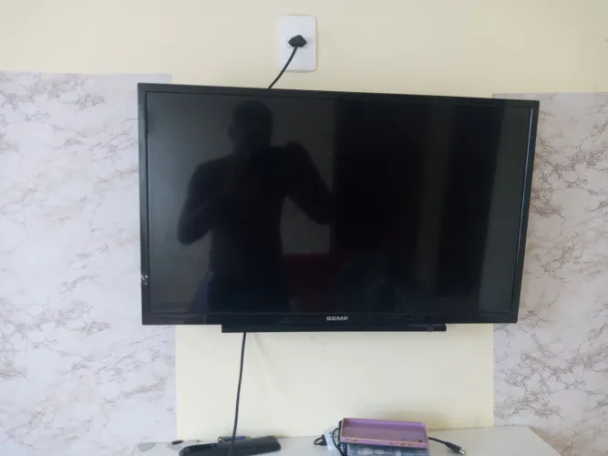 Tv 32 Polegadas LeD