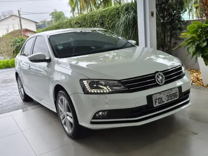Volkswagen Jetta Highline 2.0 TSI 16V 4P Tiptronic 2016