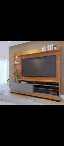 Painel com rack muito novo