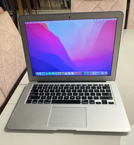 Vendo MacBook Air em excelente estado de conservação .