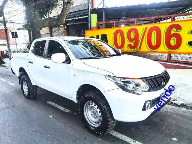 Mitsubishi L200 Tri. Outd. GLX 2.4 CD 4X4 Die. MEC 2022